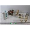 Image 1 : (3) Liquor Glasses, Sugar Dish, (3) Ceramic Decorations, Glass Bottle, Vase