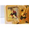 Image 2 : (2) Starting Lineup 1996 Mikael Renberg & John LeClair Hockey Figurine in Box