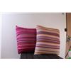 Image 2 : Outdoor Insulated Storage Box (16" x 16") & (2) Outdoor Pillows (14")