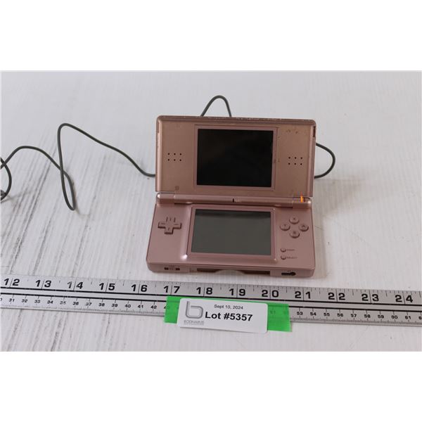 Nintendo DS Lite - Powers On - Some Wear, Has Charger