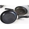Image 3 : (4) Frying Pans one With Lid, Pot With Lid\