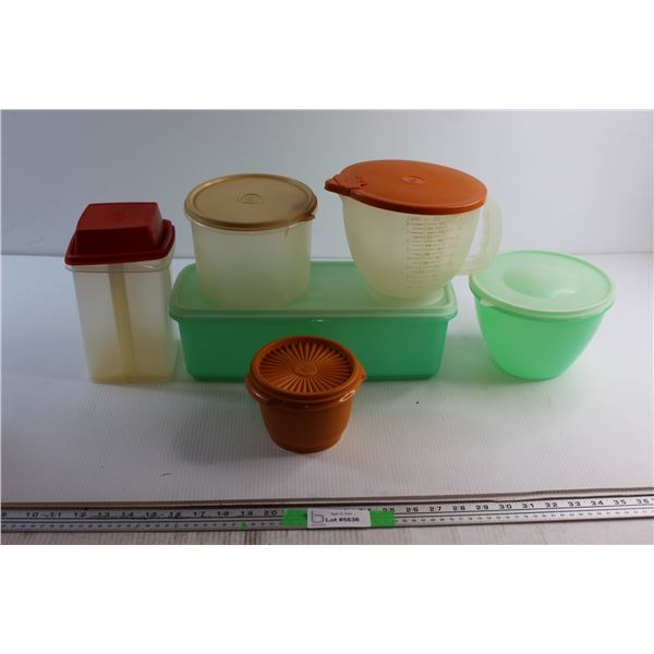 (5) Tupperware Storage Containers and Measuring Bowl