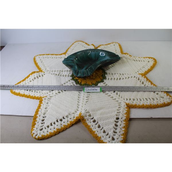 Knitted Table Cover - Blue Mountain Style Ashtray