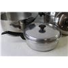 Image 2 : (3) Cooking Pans (2 extra lids)
