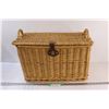 Image 1 : Wicker Picnic Basket - 21" x 14" x 12"
