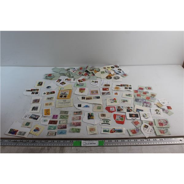 (20+) Assorted Canada & US Post Stamps