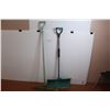 Image 1 : *(2) Snow Shovels - Plastic 
