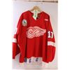 Image 1 : * Weyburn Red Wings Royal Bank Cub Hockey Jersey - Jordan Stevenson