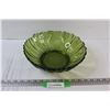 Image 1 : Vintage Avocado Green Sunflower Glass Serving Bowl - 10"
