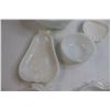 Image 3 : (6) Milk Glass Kitchenware Pieces