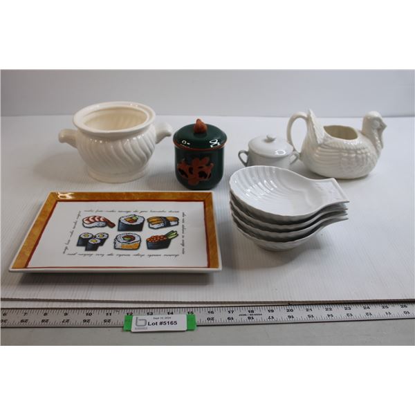 (9) Pieces Assorted Kitchenware Items