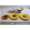Image 1 : (3) Flower Plates, (2) Blue and White Bowls