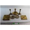 Image 1 : (3) Decorative Candle Holders, (6) Decorative Miniature Plates and Assorted Decorations