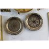 Image 5 : (3) Decorative Candle Holders, (6) Decorative Miniature Plates and Assorted Decorations