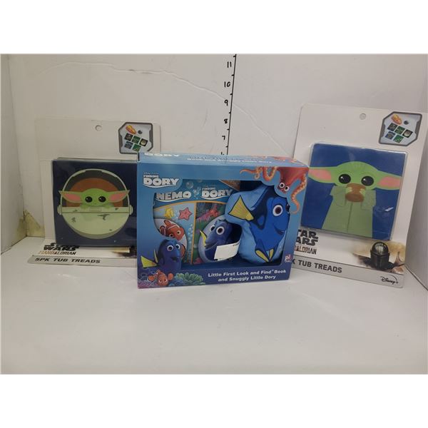 New Finding Dory Boxed Book Set + Lot of 2 Star Wars Mandalorian 5pk Tub Treads