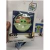 Image 3 : New Finding Dory Boxed Book Set + Lot of 2 Star Wars Mandalorian 5pk Tub Treads
