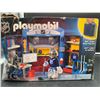 Image 1 : Playmobil NHL Locker Room Play Box (65pc)