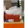 Image 1 : Puma Ladies Court Shoes White Size 8