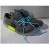 Image 1 : NEW KIDS LIGHT UP SHOES SIZE 3