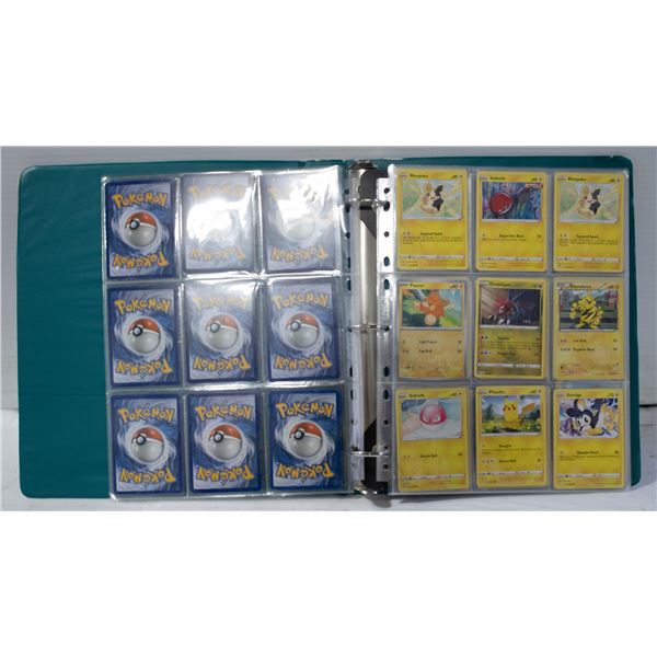 BINDER POKEMON COLLECTOR CARDS