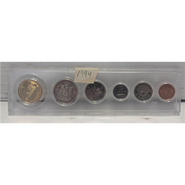 1994 CANADA YEAR COIN SET IN HOLDER