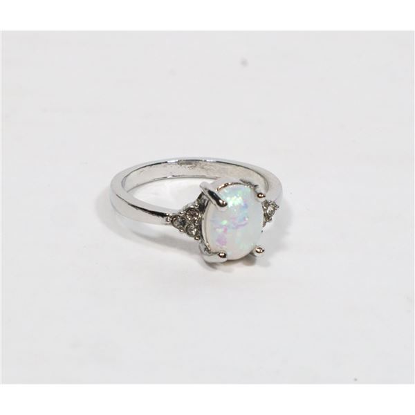 NEW SIZE 7 SILVER TONE RHINESTONE RING
