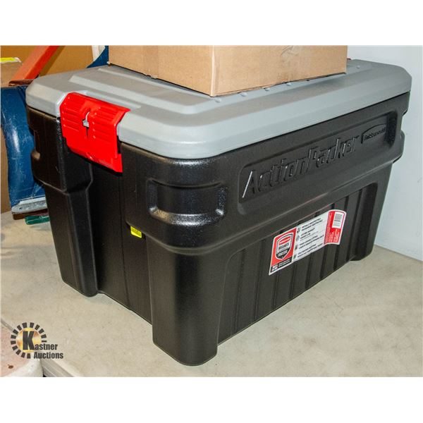 NEW RUBBERMAID ROUGHNECK ACTION PACKER