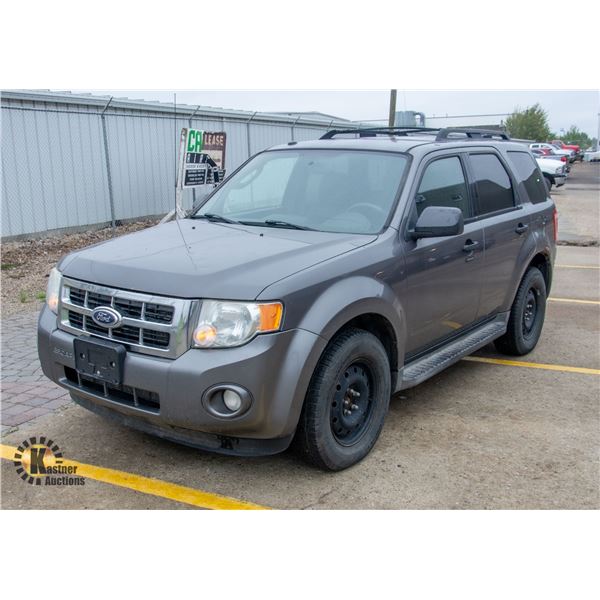 2010 FORD ESCAPE AWD SUV