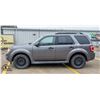 Image 8 : 2010 FORD ESCAPE AWD SUV
