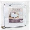 Image 1 : NEW DREAM SLEEP KING 3 PIECE COMFORTER SET