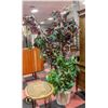 Image 1 : LARGE FAUX POTTED TREE