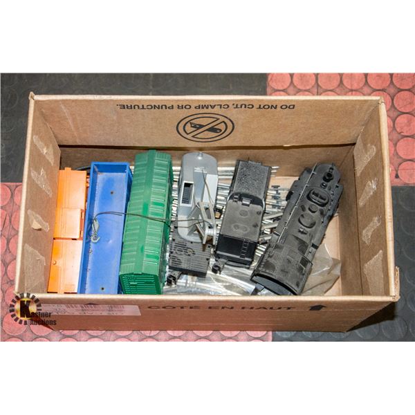BOX WITH MODEL TRAIN SET