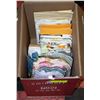 Image 1 : BOX OF FABRIC PIECES