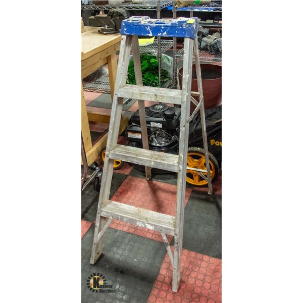 PAINTERS LADDER 4FT