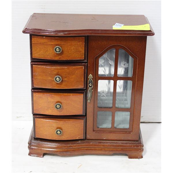 JEWERLY BOX