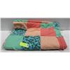 Image 1 : VINTAGE PATCHWORK QUILT KIDS SIZE-ESTATE