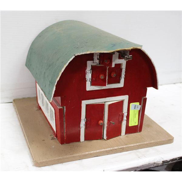 HANDMADE TOY RED BARN