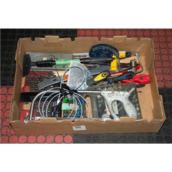 FLAT OF ASSORTED TOOLS