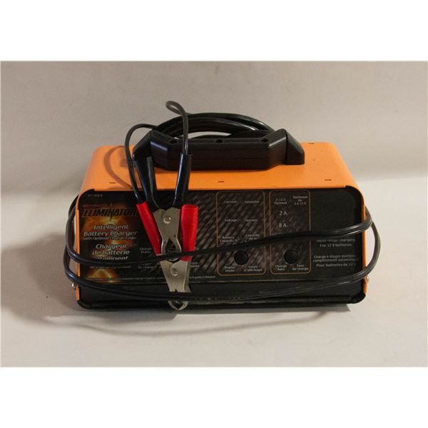 BATTERY CHARGER MOTOMASTER