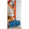 Image 1 : 3 PUSH SNOW SHOVELS