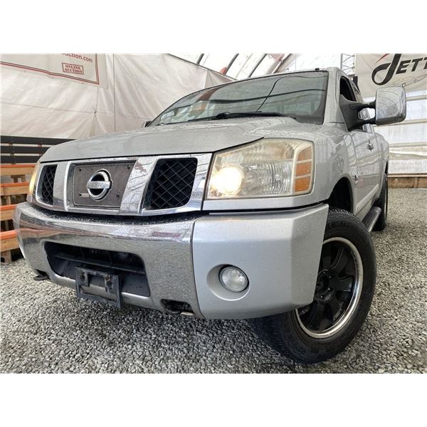 B6D --  2004 NISSAN TITAN SILVER 203615 KMS