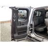 Image 40 : B6D --  2004 NISSAN TITAN SILVER 203615 KMS