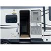 Image 25 : OD --  2013 DUTCHMEN DENALI WHITE/BLACK  KMS