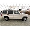 Image 11 : A12I -- 1998 JEEP GRAND CHEROKEE, WHITE, 213989 KMS
