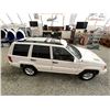 Image 13 : A12I -- 1998 JEEP GRAND CHEROKEE, WHITE, 213989 KMS