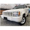 Image 1 : A12I -- 1998 JEEP GRAND CHEROKEE, WHITE, 213989 KMS