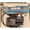 Image 2 : MAKAIR COMPRESSER AND NAIL GUN