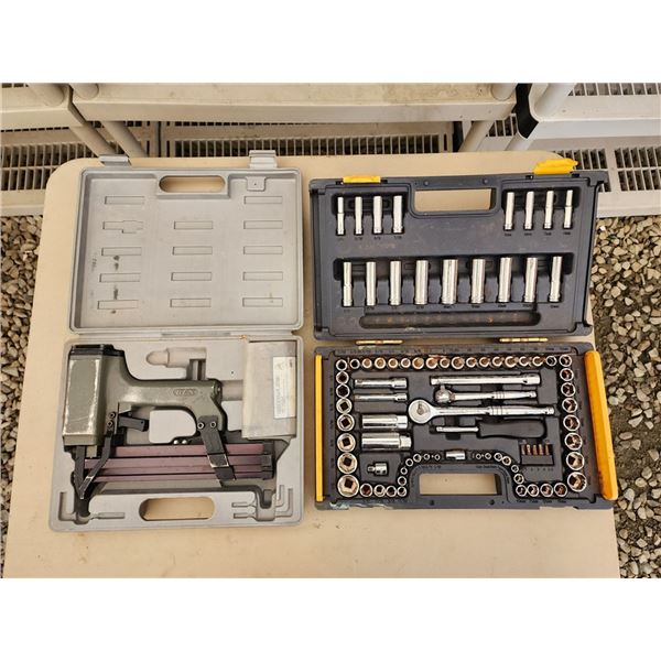 NAILS GUN AND WRENCH SET IN CASES