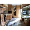 Image 52 : 0B -- 2007 FOREST RIVER CANADIAN SPORT, WHITE 40 FEET