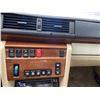 Image 53 : A12I -- 1991 MERCEDES 300 E, GOLD, 266004 KMS